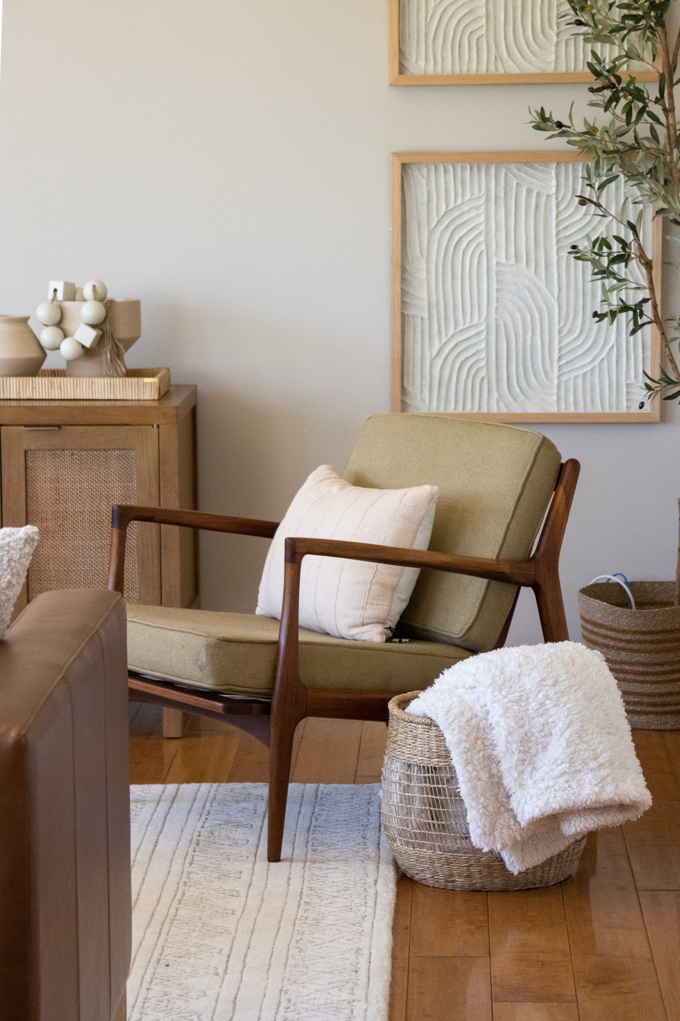 The Arco House interior by Hearth Homes Interiors
